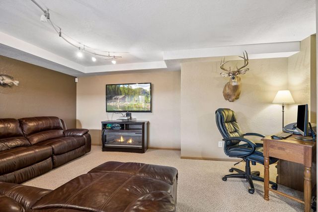 5130 Meadow Drive SE, Rochester, MN 55904