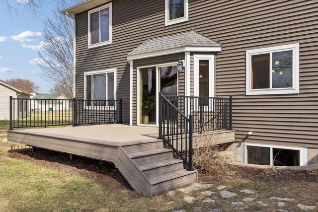 5130 Meadow Drive SE, Rochester, MN 55904