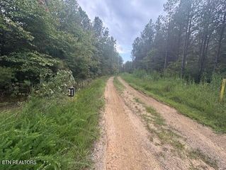 674 Rhodas Way, Sunbright, TN 37872