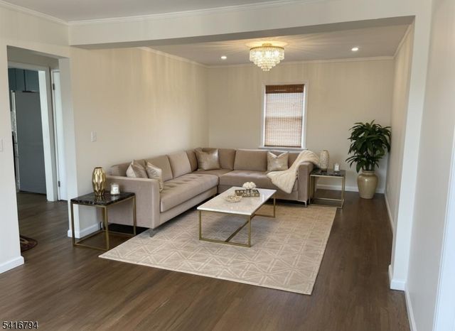 631 Elm St, Roselle Boro, NJ 07203