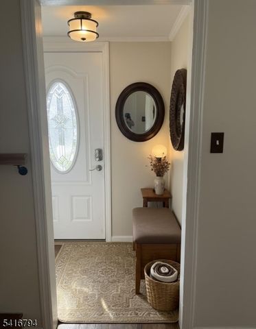 631 Elm St, Roselle Boro, NJ 07203