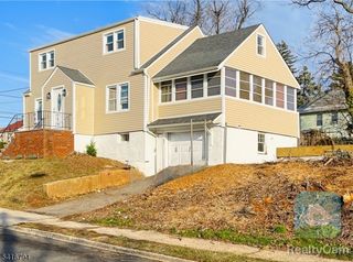 631 Elm St, Roselle Boro, NJ 07203