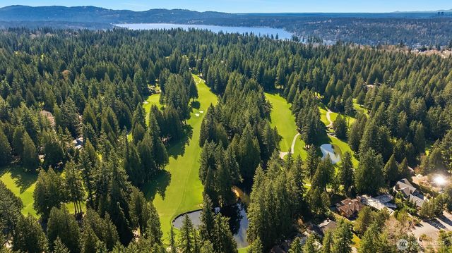425 Parkside Walk, Sammamish, WA 98074