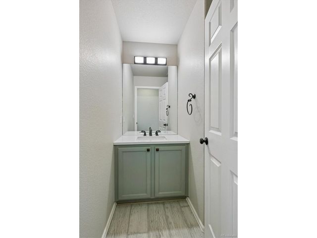 19376 E Hampden Pl, Aurora, CO 80013