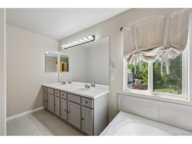 19376 E Hampden Pl, Aurora, CO 80013