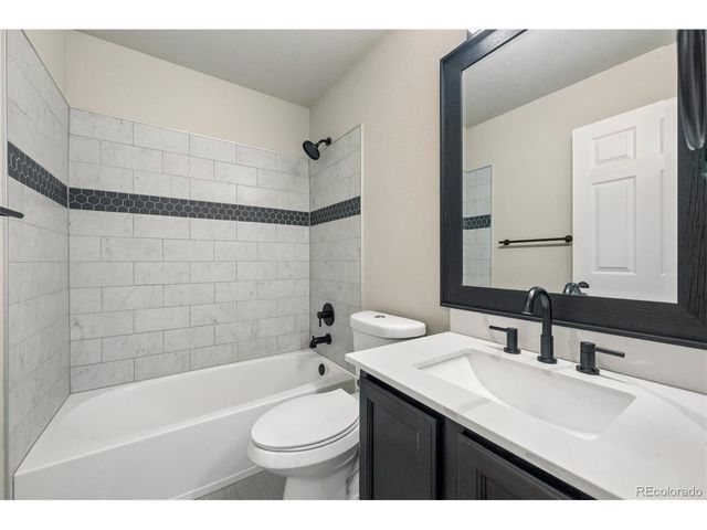 19376 E Hampden Pl, Aurora, CO 80013