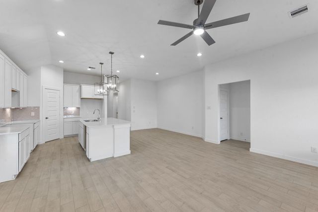 61 Shining Point Drive, Waller, TX 77484