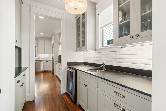 714 E 18th Street, Houston, TX 77008