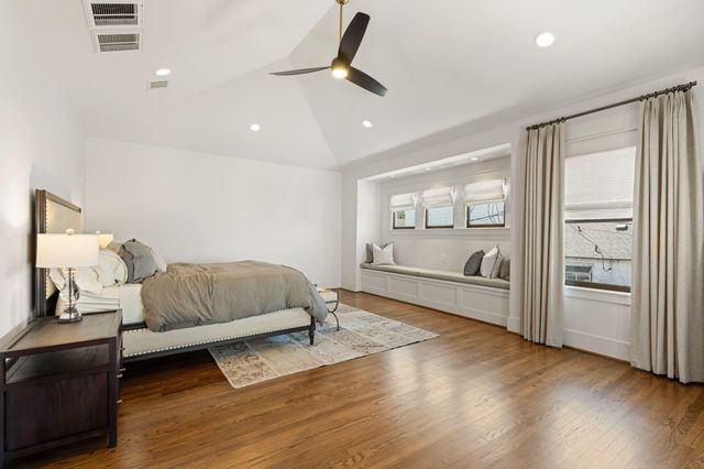 714 E 18th Street, Houston, TX 77008