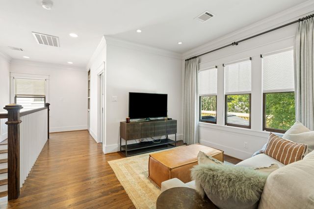714 E 18th Street, Houston, TX 77008