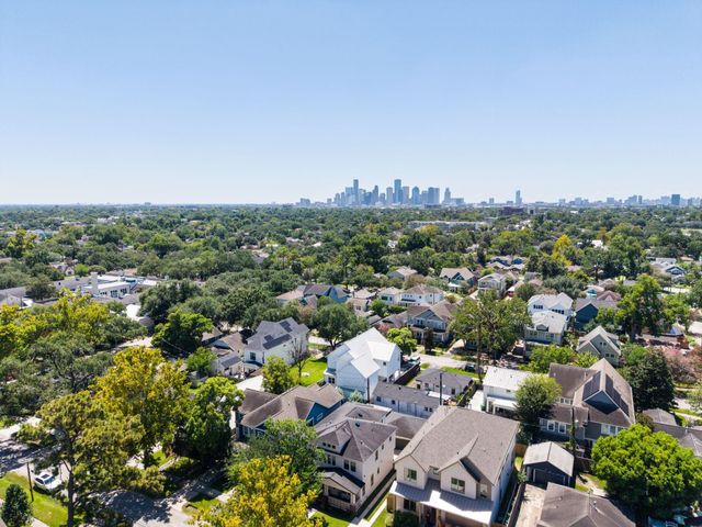 714 E 18th Street, Houston, TX 77008