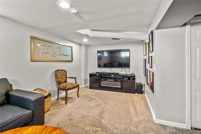 1529 Watervliet Avenue, Dayton, OH 45420