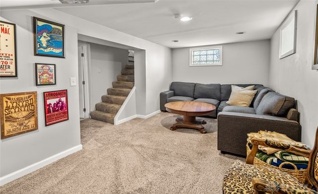 1529 Watervliet Avenue, Dayton, OH 45420