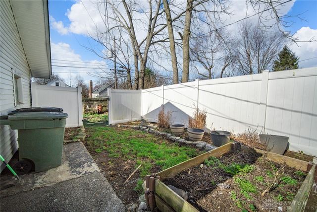 1529 Watervliet Avenue, Dayton, OH 45420