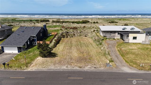31105 G Street, Ocean Park, WA 98640