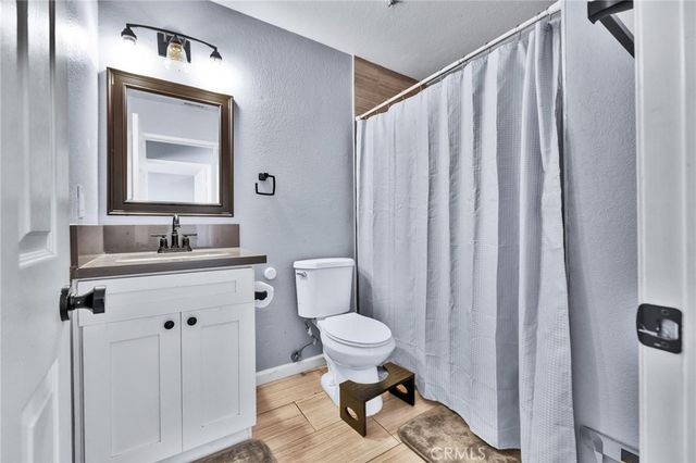 16045 Peach Tree, Fontana, CA 92337
