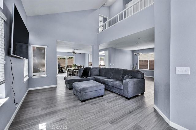 16045 Peach Tree, Fontana, CA 92337