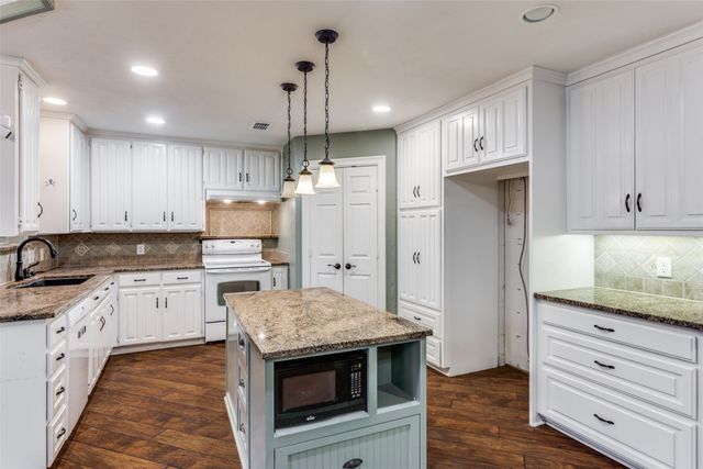 6607 Capitol Hill Drive, Arlington, TX 76017