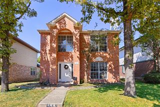 144 Hunter Drive, Cedar Hill, TX 75104