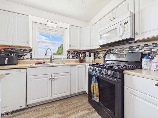 3293 E 100 S, Anderson, IN 46017