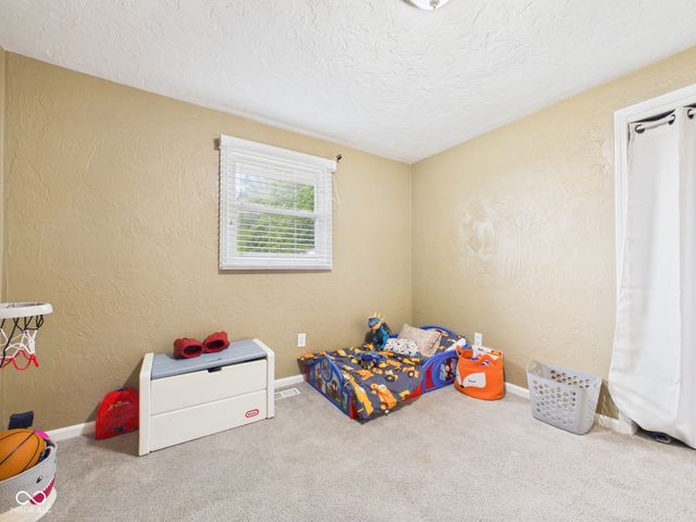 3293 E 100 S, Anderson, IN 46017