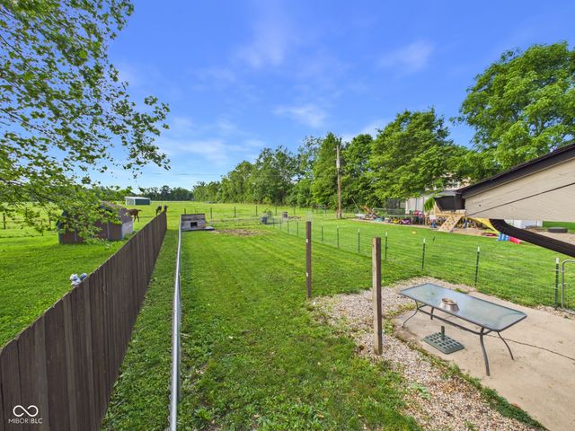 3293 E 100 S, Anderson, IN 46017