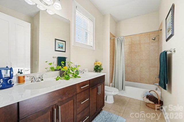 5425 Closeburn Road 210, Charlotte, NC 28210