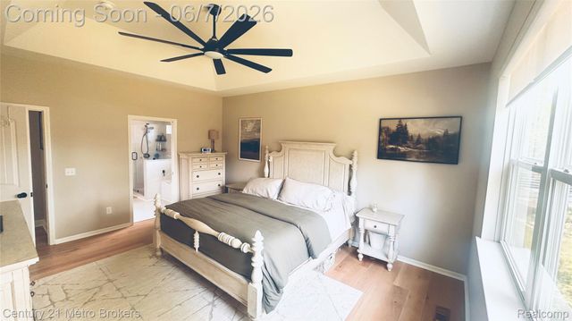 16437 Sleepy Hollow Drive, Fenton Charter Township, MI 48430