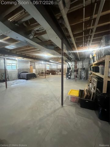 16437 Sleepy Hollow Drive, Fenton Charter Township, MI 48430