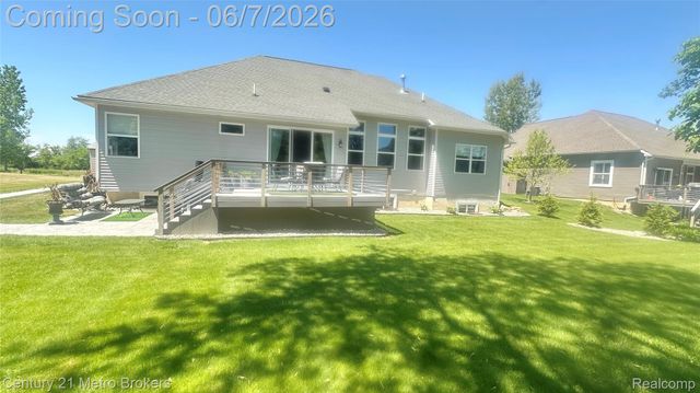 16437 Sleepy Hollow Drive, Fenton Charter Township, MI 48430