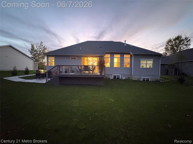 16437 Sleepy Hollow Drive, Fenton Charter Township, MI 48430