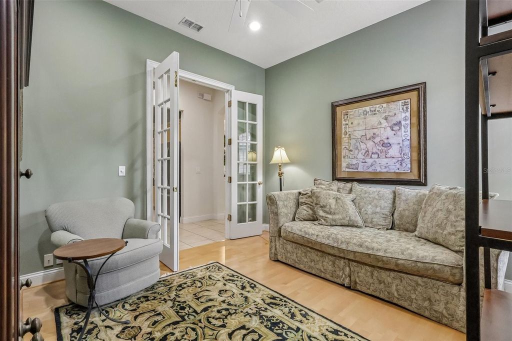 Image 10 of property listing at 8525 BOWDEN WAY, Windermere, FL 34786
