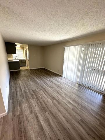 995 Henderson Avenue, Sunnyvale, CA 94086