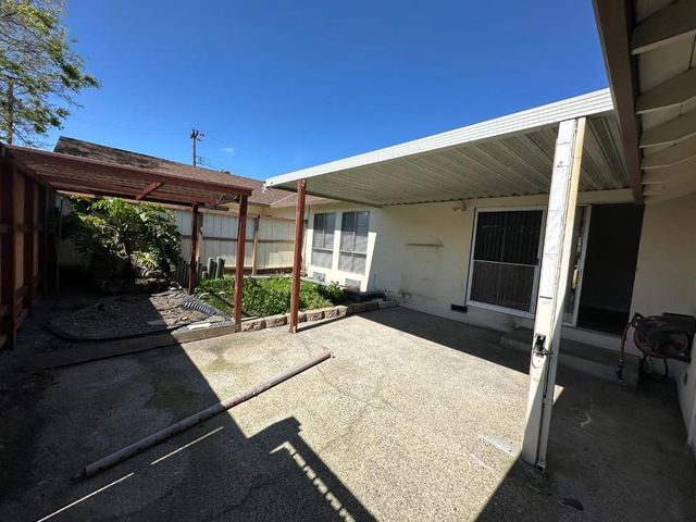 995 Henderson Avenue, Sunnyvale, CA 94086