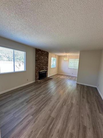 995 Henderson Avenue, Sunnyvale, CA 94086