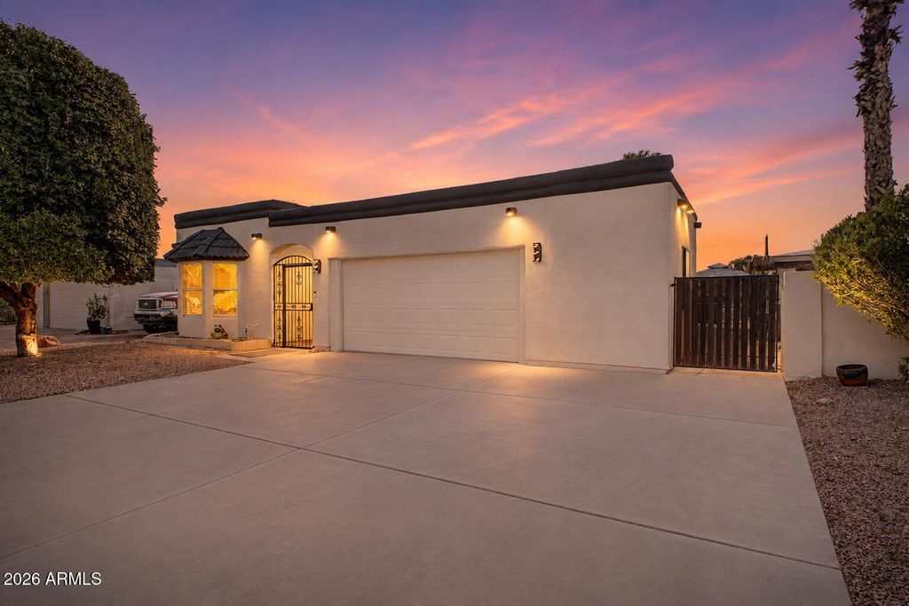 26014 S BRENTWOOD Drive, Sun Lakes, AZ 85248 — photo 2