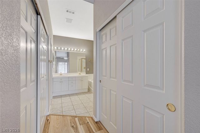 5060 Shadow River Street, Las Vegas, NV 89148