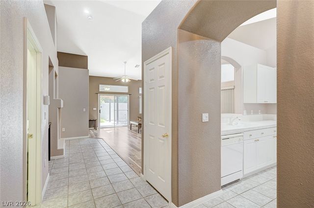 5060 Shadow River Street, Las Vegas, NV 89148