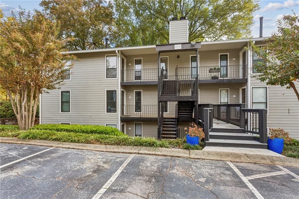 401 Park Ridge Circle, Marietta, GA 30068