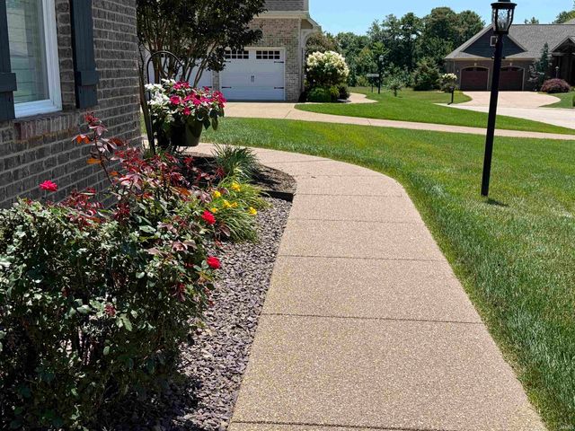 8831 Jenkins Drive, Evansville, IN 47725
