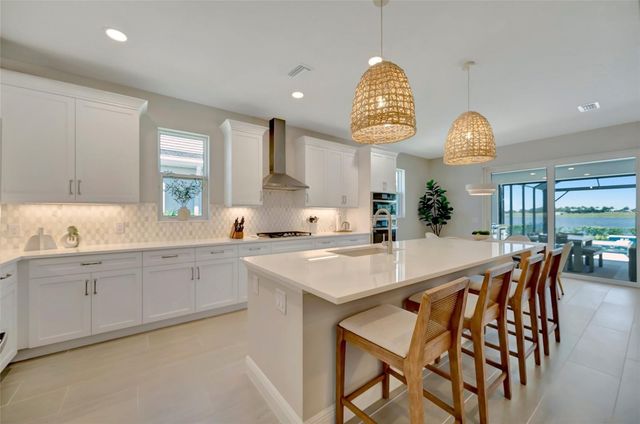 1124 WATERLINE COURT, Sarasota, FL 34240