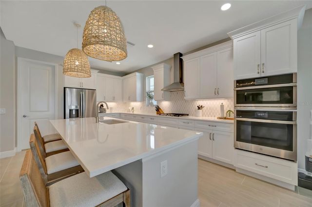 1124 WATERLINE COURT, Sarasota, FL 34240