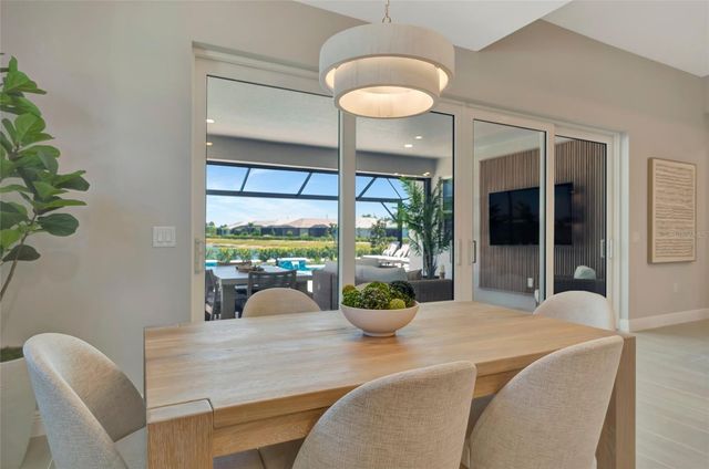 1124 WATERLINE COURT, Sarasota, FL 34240