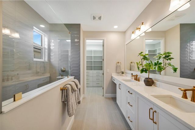 1124 WATERLINE COURT, Sarasota, FL 34240