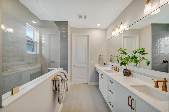 1124 WATERLINE COURT, Sarasota, FL 34240