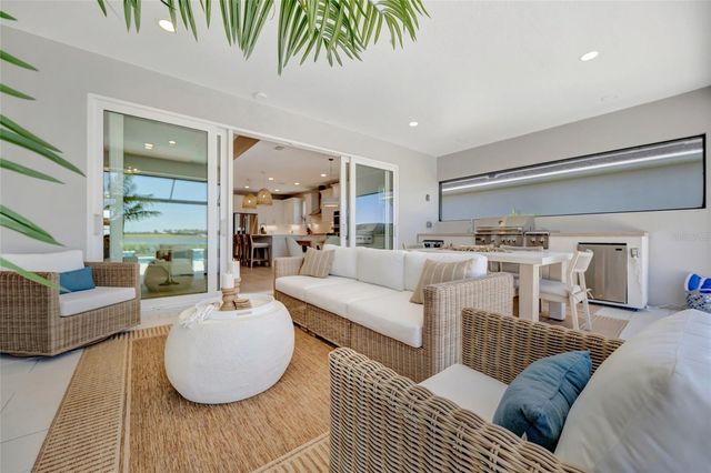 1124 WATERLINE COURT, Sarasota, FL 34240