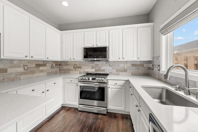 21729 Garrison Street, Dearborn, MI 48124