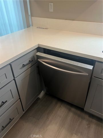 1126 E Arcadia Court C, Long Beach, CA 90813