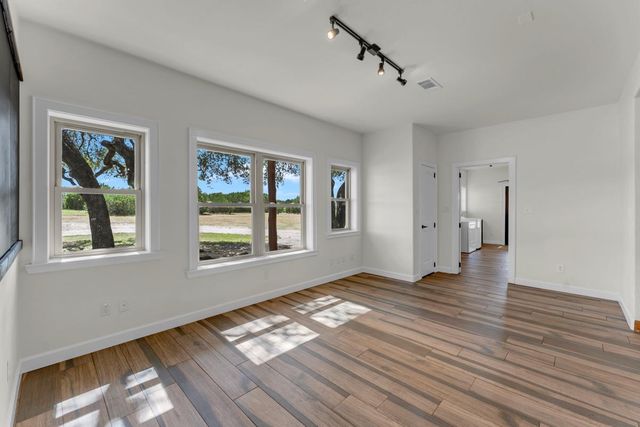 1500 Greer LN, Burnet, TX 78611