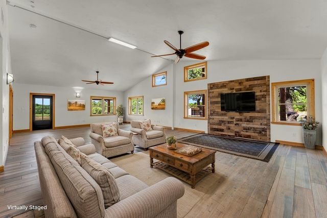 1500 Greer LN, Burnet, TX 78611
